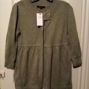 Women BCBGMAXAZ sweater size large